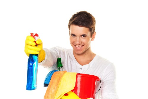Thorough kitchen cleaning by Surrey's top end of tenancy cleaners